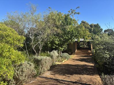 4 Ellery Place, Toodyay WA 6566