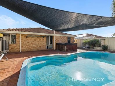 4 Borah Court, Caversham WA 6055