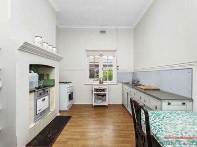 33 Fourth Avenue, Bassendean WA 6054