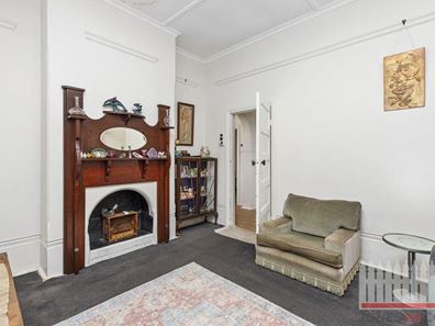 33 Fourth Avenue, Bassendean WA 6054