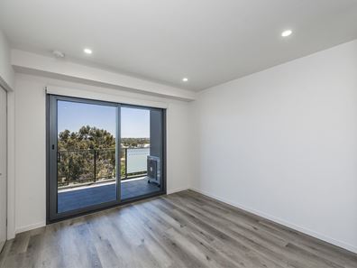 502/31 Rowe Avenue, Rivervale WA 6103