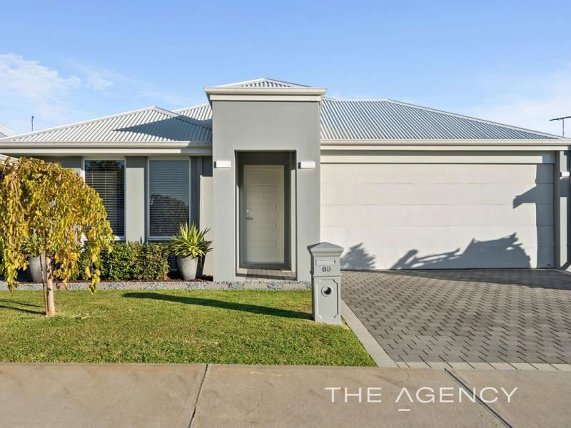 68 Liriope Parkway, Sinagra