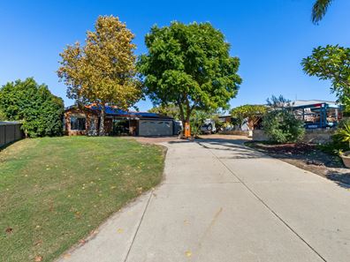 25 Welland Way, Beechboro WA 6063