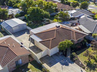2 Lydia Place, Greenfields WA 6210
