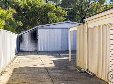 2 Lydia Place, Greenfields WA 6210