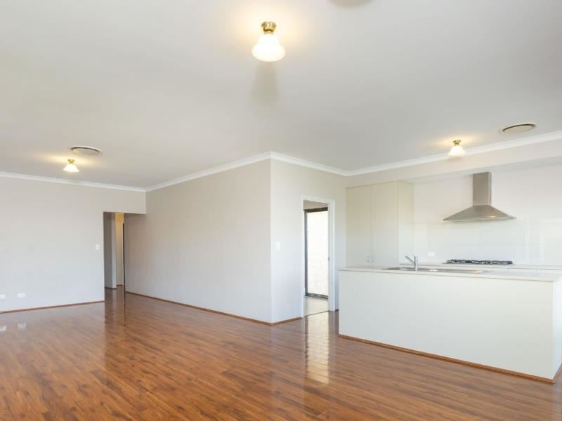 35 Sapphire Chase, Wellard WA 6170