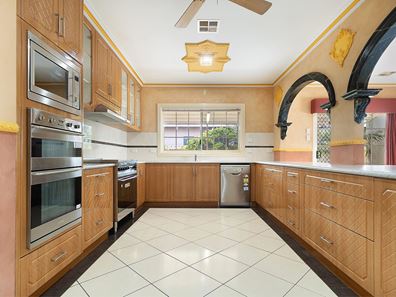 19 Walkington Circle, Millars Well WA 6714