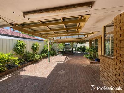 19 Lakesend Road, Thornlie WA 6108