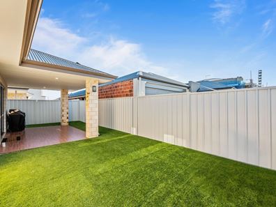 10 Gerbera Road, Southern River WA 6110