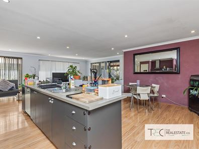 1 Aldenham Heights, Halls Head WA 6210