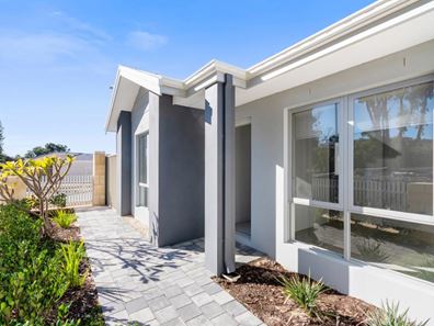 25 Barefoot Lane, Yanchep WA 6035