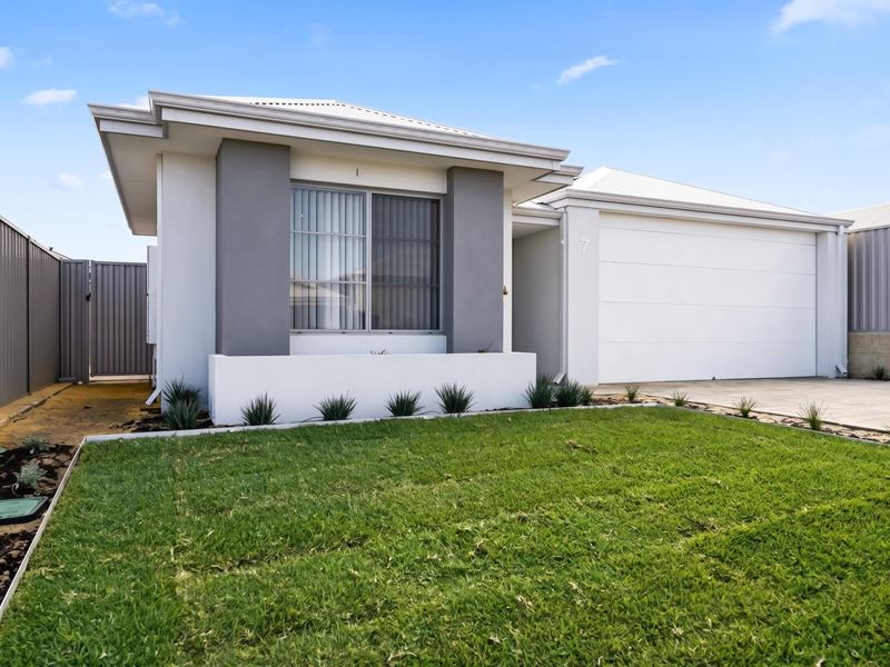 7 Gazania Street, Sinagra WA 6065