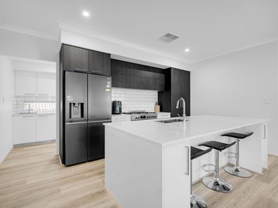 7 Gazania Street, Sinagra WA 6065