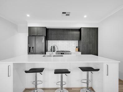 7 Gazania Street, Sinagra WA 6065
