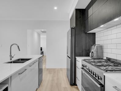 7 Gazania Street, Sinagra WA 6065