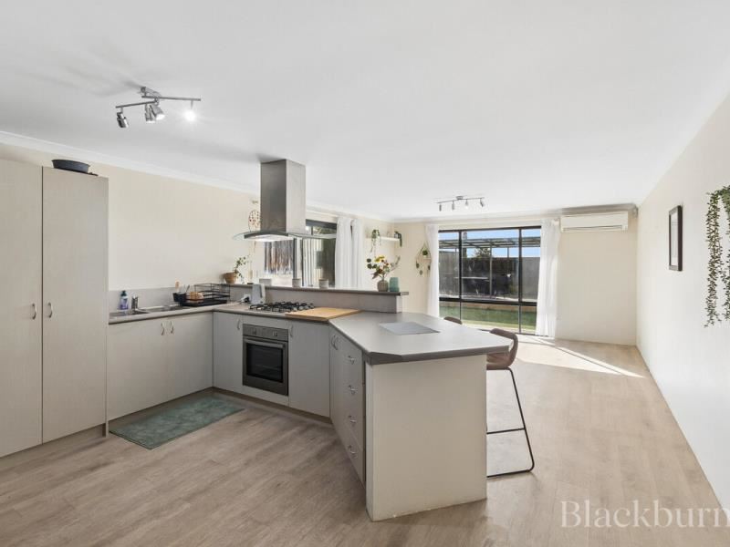 5 Newington Pass, Ellenbrook WA 6069