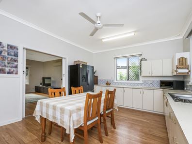 23 Stafford Street, Moora WA 6510