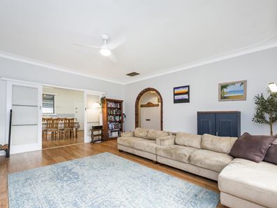 23 Stafford Street, Moora WA 6510