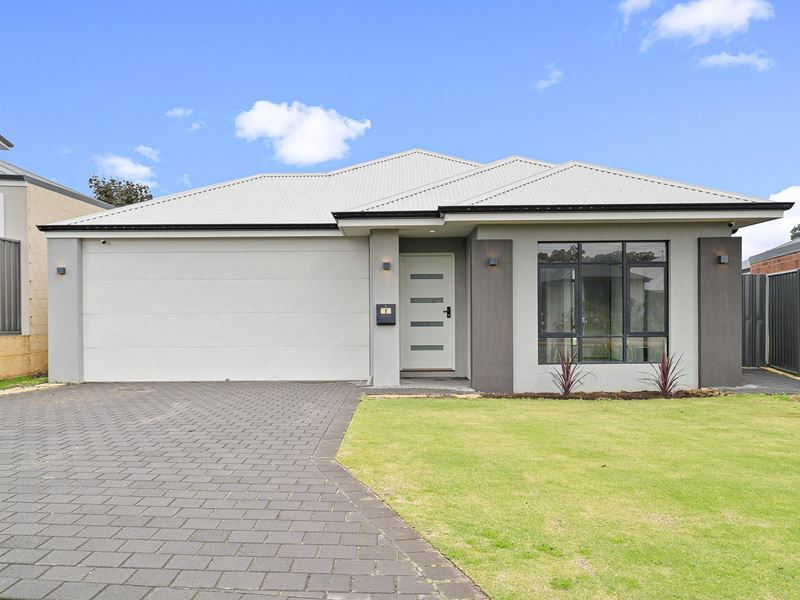 8 Werribee Loop, Lakelands WA 6180
