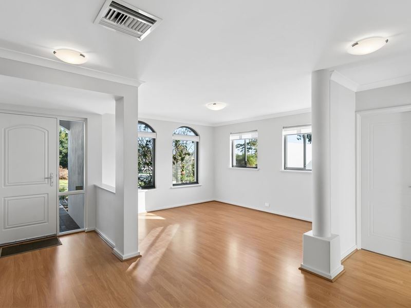 2/46 Glenelg Avenue, Wembley Downs WA 6019