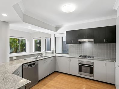 2/46 Glenelg Avenue, Wembley Downs WA 6019