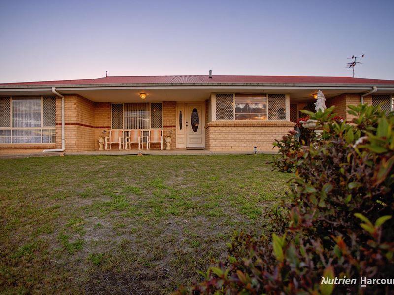 13 Catherine Street, Castletown WA 6450