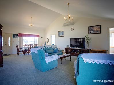 13 Catherine Street, Castletown WA 6450