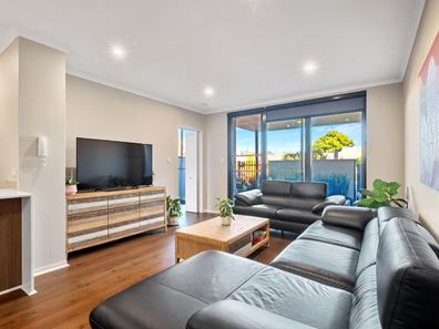 26/2 Tenth Avenue, Maylands WA 6051