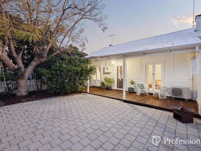 16 Wisbech Street, Bayswater WA 6053