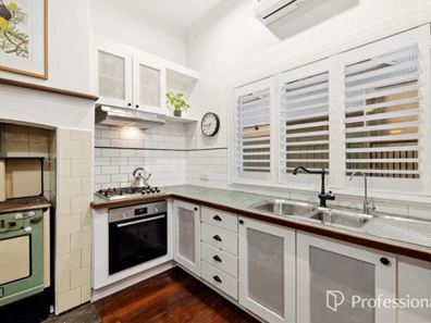 16 Wisbech Street, Bayswater WA 6053