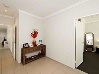 77 Lambeth  Circle, Wellard WA 6170