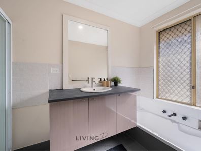 Room/5  37 Andromeda Street, Rockingham WA 6168