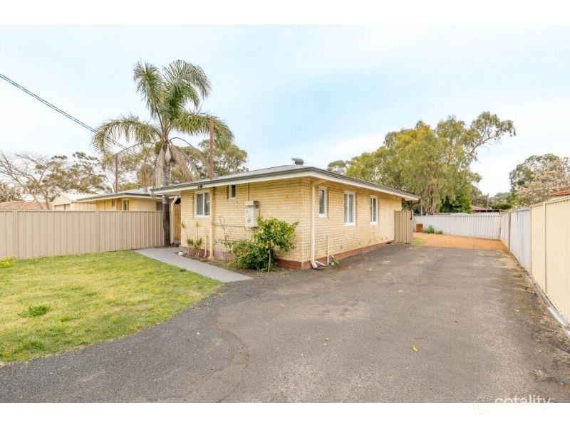 82a Parade Road, Withers WA 6230