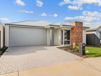 7 Barnevelder Bend, Southern River WA 6110