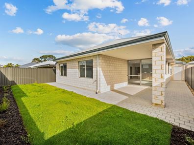7 Barnevelder Bend, Southern River WA 6110