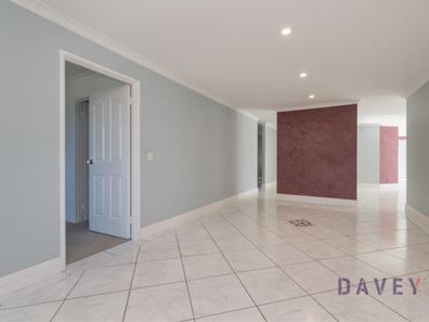 62 Cristobal Crescent, Mindarie WA 6030