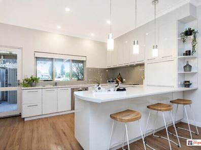 16A Matsen Close, Booragoon WA 6154