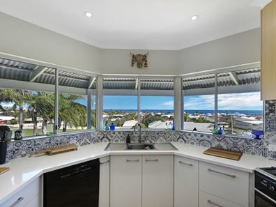 18 Quayside Vista, Drummond Cove WA 6532