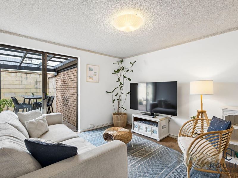 2/42 Violet Grove, Shenton Park WA 6008