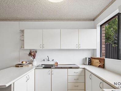 2/42 Violet Grove, Shenton Park WA 6008
