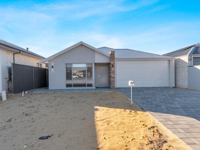 4 Swanzey Grove, Wellard WA 6170