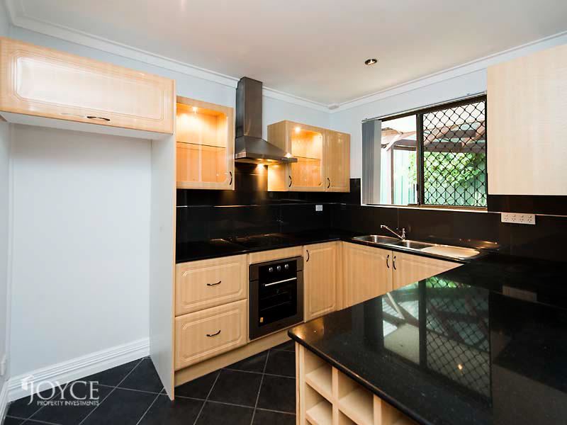 4/208 North Beach Drive, Tuart Hill WA 6060