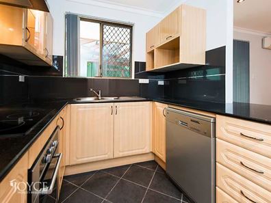 4/208 North Beach Drive, Tuart Hill WA 6060