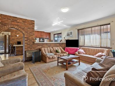4 Violet Street, Middle Swan WA 6056