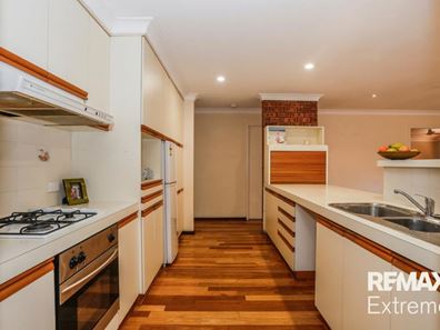 2 Pinxton Court, Carine WA 6020