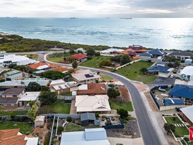 7 Smugglers Pass, Drummond Cove WA 6532