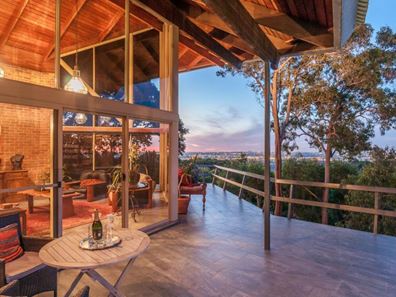 52 Ford Road, Lesmurdie WA 6076