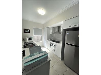16 Whimbrel Crescent, Coodanup WA 6210