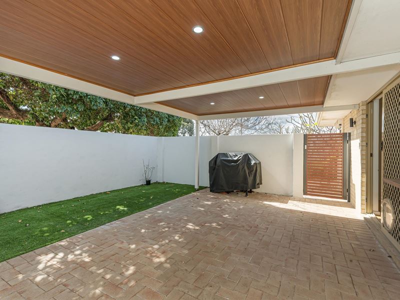 1/13 Beatrice Street, Doubleview WA 6018