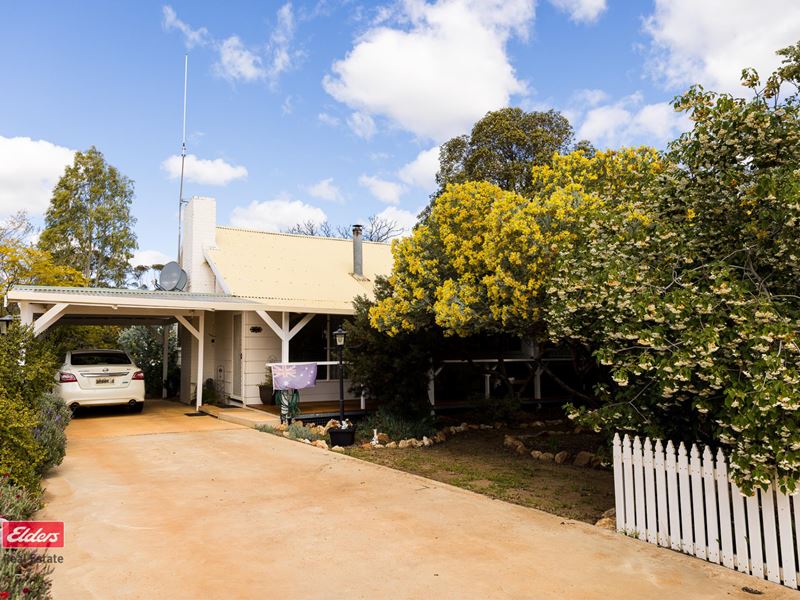 55 Churchill Street, Narembeen WA 6369